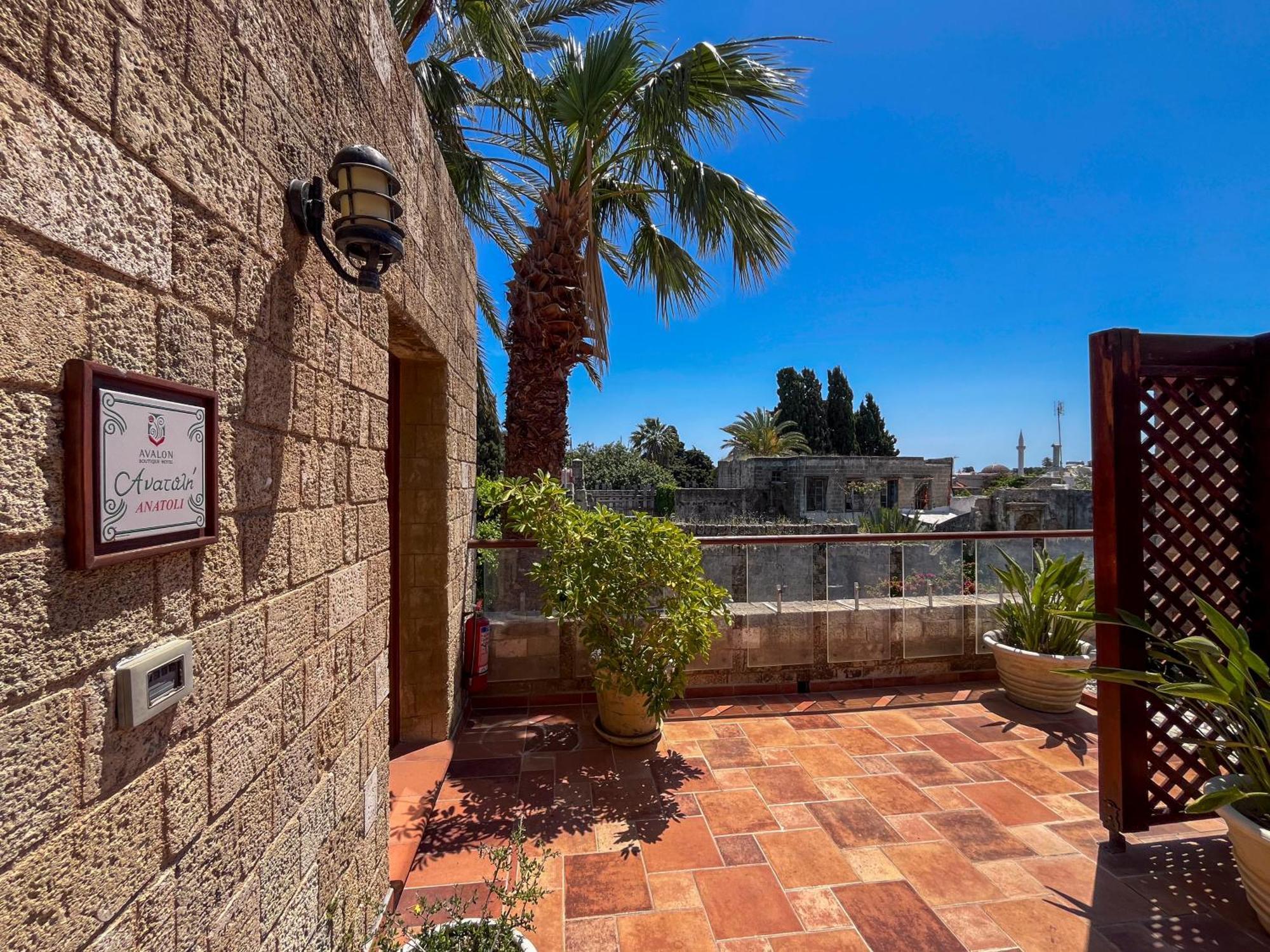 Avalon Boutique Suites Hotel Rhodes City Extérieur photo